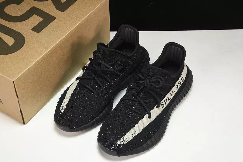 Adidas Yeezy Boost 350 V2 Oreo