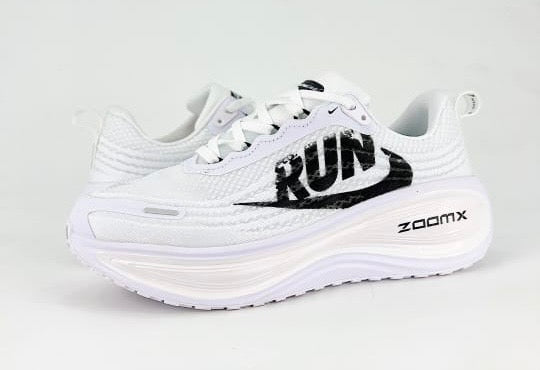 Tenis vomero plus