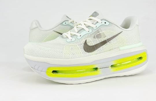 Tenis vomero premium