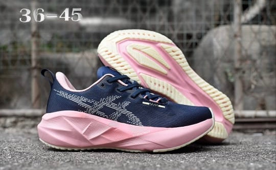 Tenis novablast 5