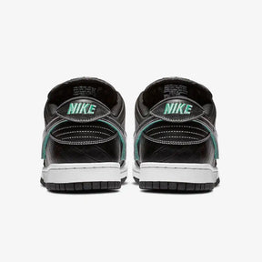 Diamond Supply Co. x Nike Dunk Low Pro SB "Black Diamond"