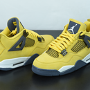 Air Jordan 4 Retro "Lightning"