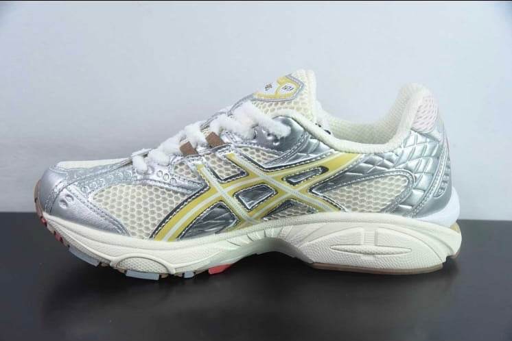 Tenis Asics Gel Nimbus 10.1