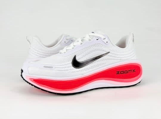 Tenis vomero plus