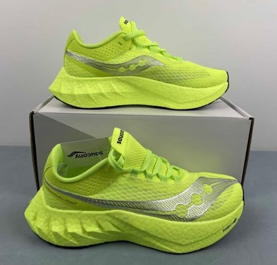 Tenis Saucony Endorphin Pro 4