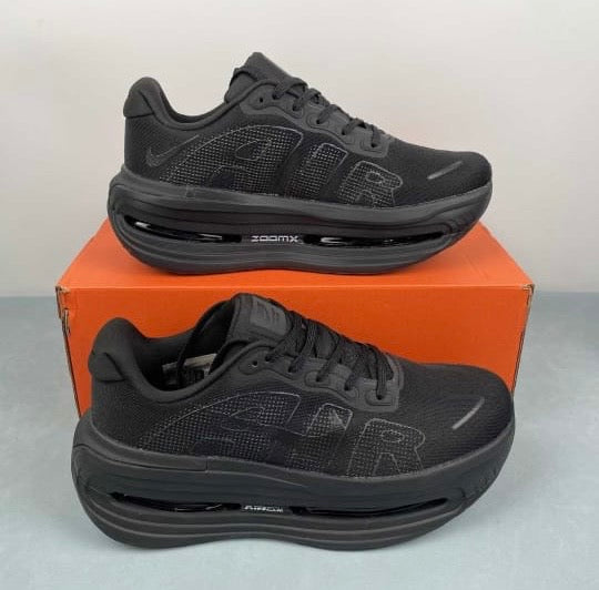 Tenis Vomero Premium