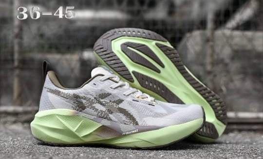 Tenis novablast 5