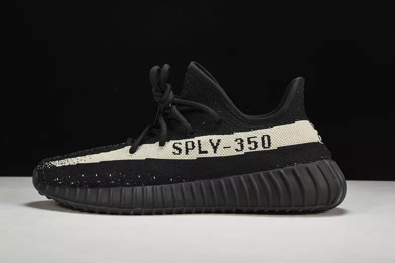 Adidas Yeezy Boost 350 V2 Oreo