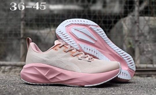 Tenis novablast 5