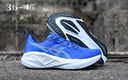 Tenis novablast 5