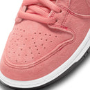 SB Dunk Low Pro PRM “Atomic Pink”