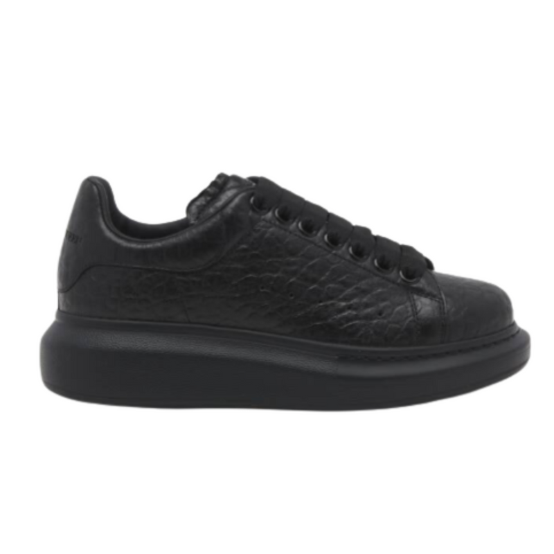 Men's Oversized Sneaker in Black (All Black)