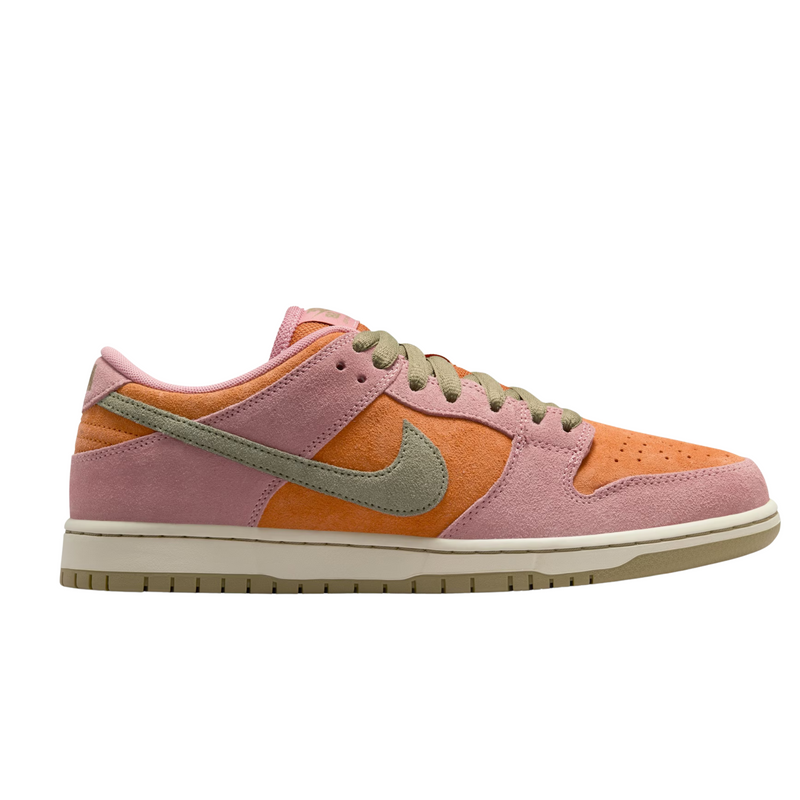 Nike SB Dunk Low "Red Stardust"