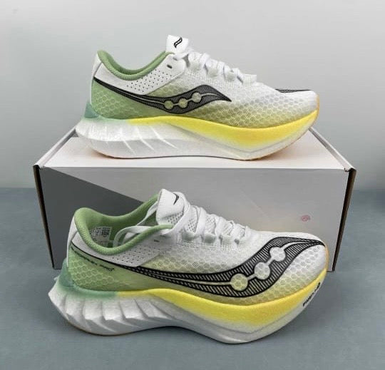 Tenis Saucony Endorphin Pro 4