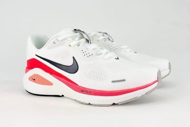 Tenis Air Zoom Structure 26