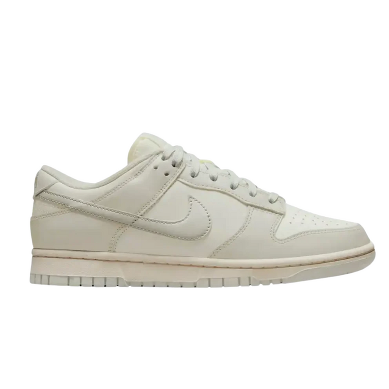 Dunk Low “Light Bone”