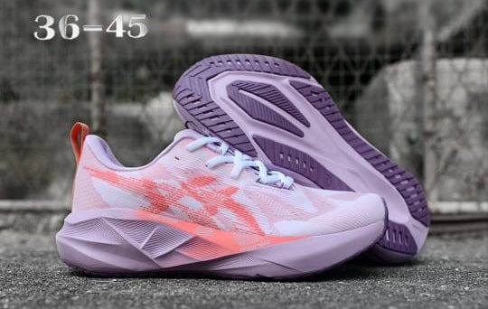 Tenis novablast 5