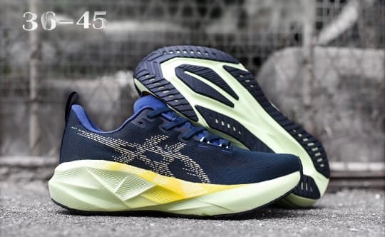 Tenis novablast 5