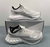 Tenis Saucony Endorphin Pro 4
