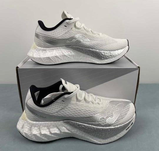 Tenis Saucony Endorphin Pro 4