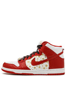 Dunk High Pro SB "Supreme Red Stars"
