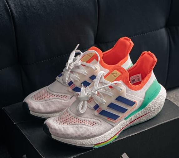Tenis ultraboost 21