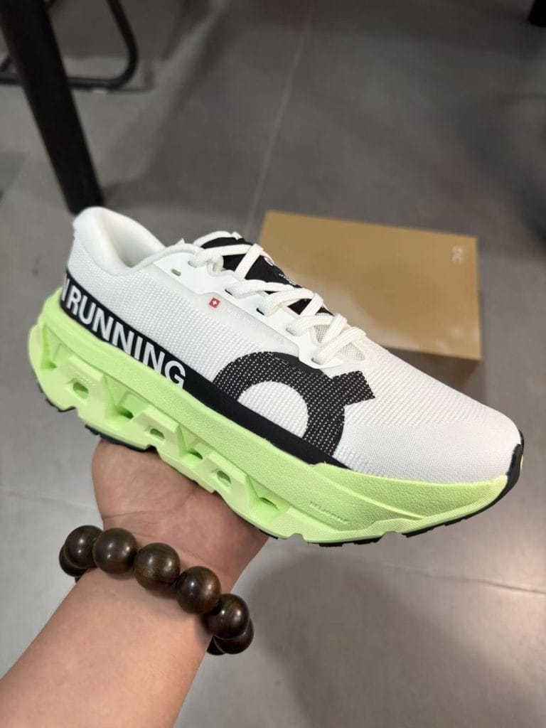 Tenis Cloudmonster 3Hype