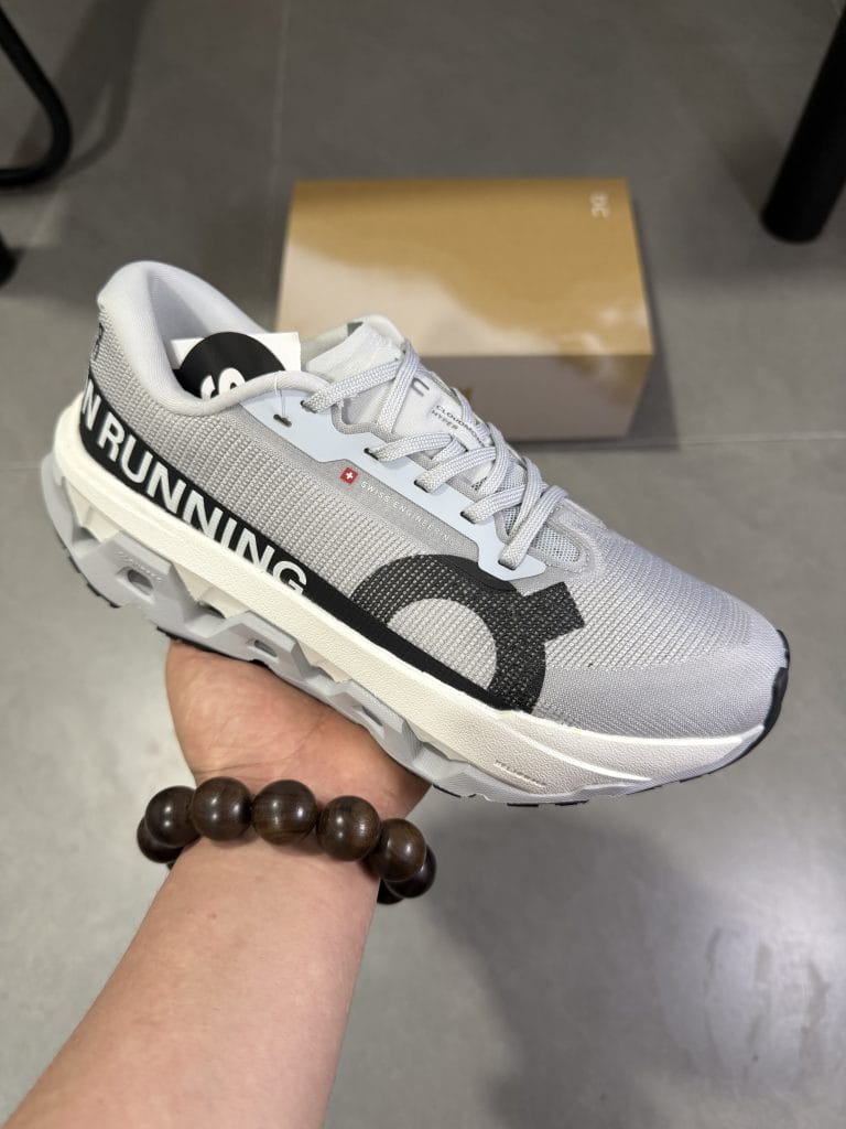 Tenis Cloudmonster 3Hype